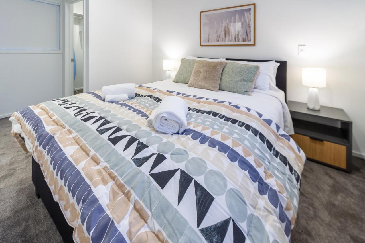 Modern City Living By Latimer Square, Cathedral Apartment Крайстчърч Екстериор снимка